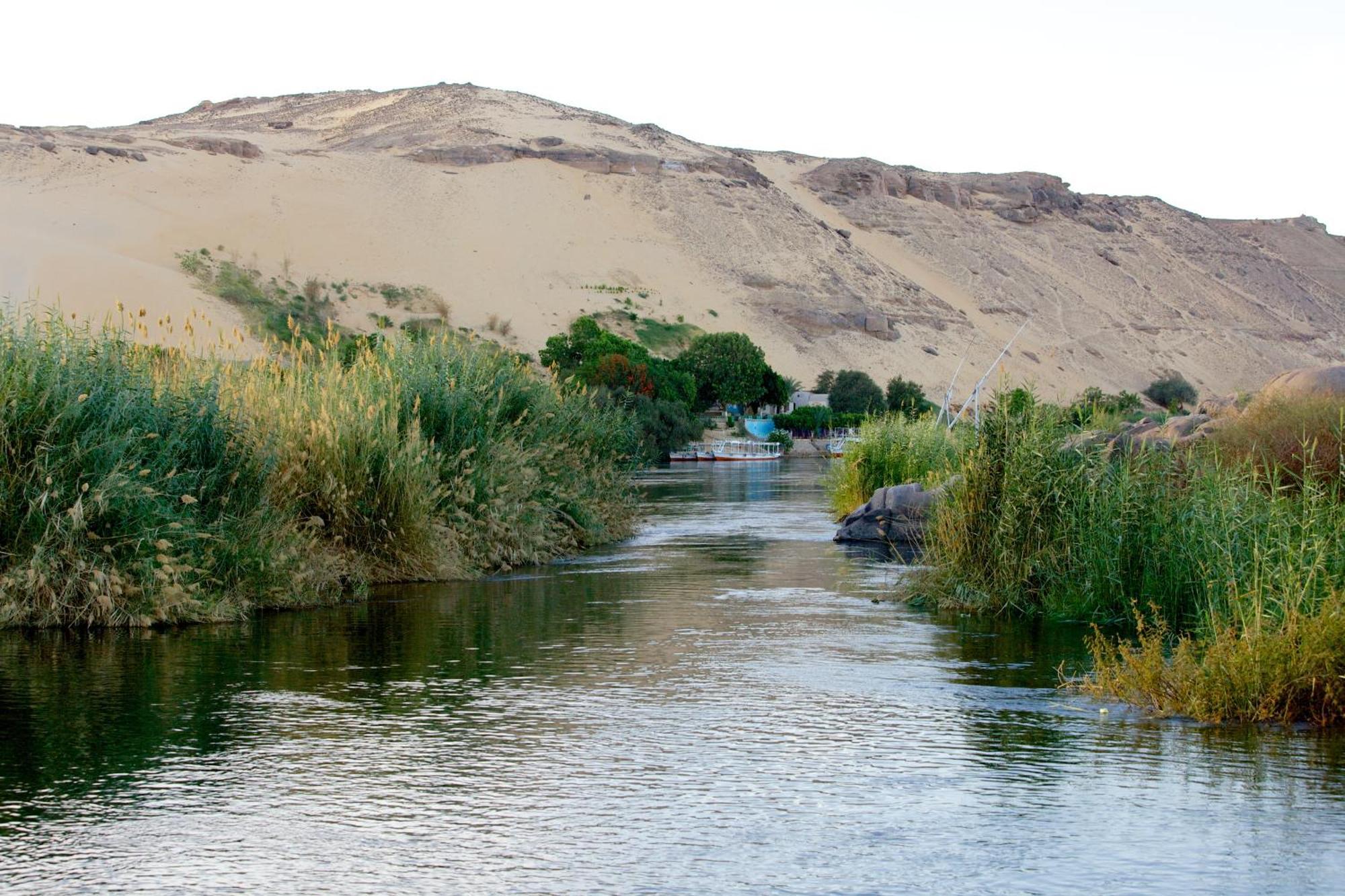 אסואן Hadouta Masreya Nubian Guest House מראה חיצוני תמונה