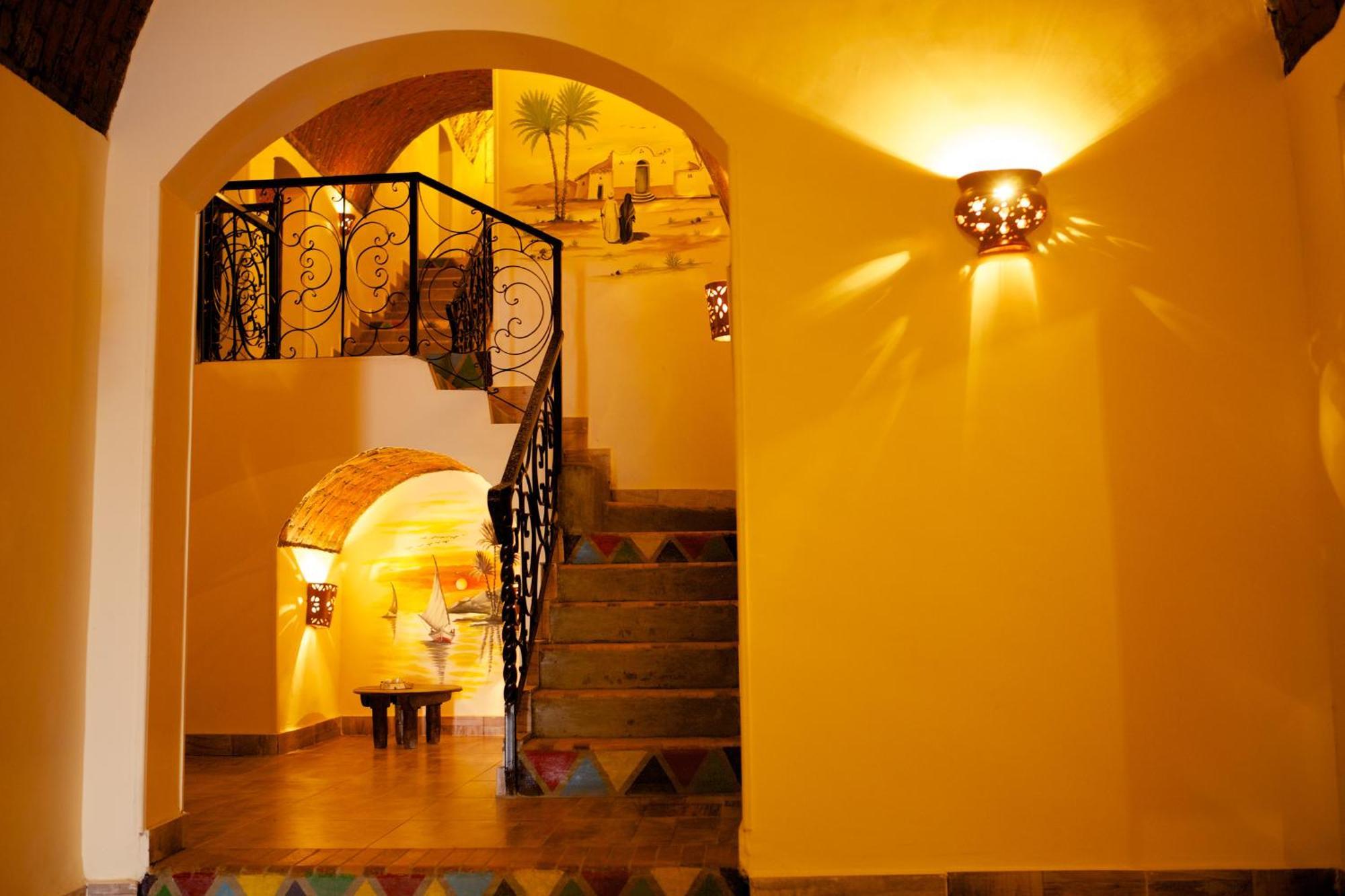 אסואן Hadouta Masreya Nubian Guest House מראה חיצוני תמונה